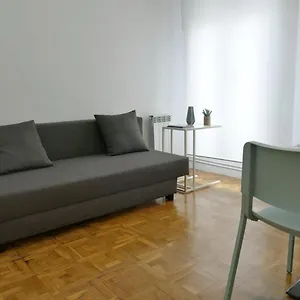 https://apt-apartamento-1.biarritzhotels.info